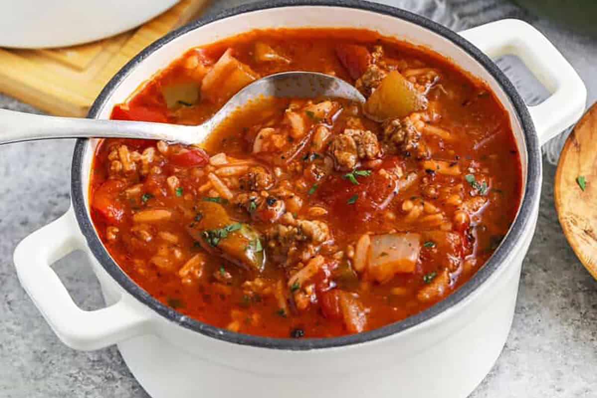 Hearty Stuffed Pepper Soup: Filling Dinner & Freezer-Friendly